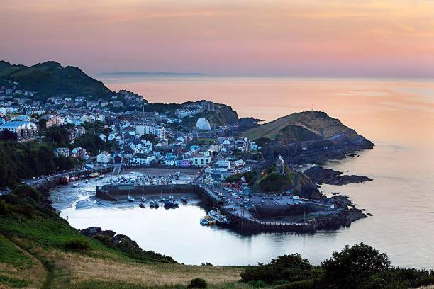 Lfracombe Holiday Apartment Close To Tunnels Beaches Ilfracombe Bagian luar foto
